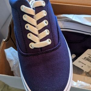 Boys size 4 Back To School deck style tennis shoes two pairs one black, one blue